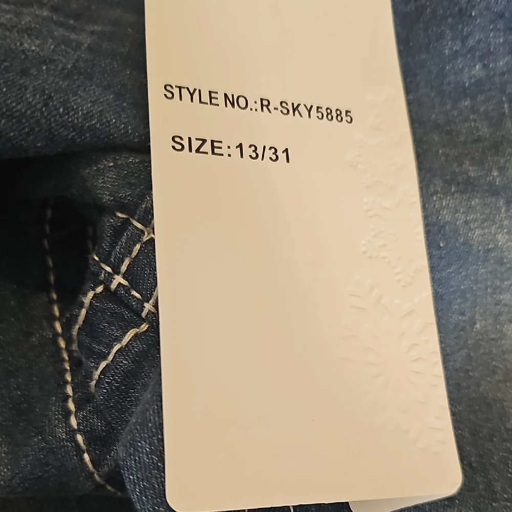 NEW Sky Super Soft Flare Juniors Embellished Denim Bling Jeans Size 13/14 - Picture 13 of 14